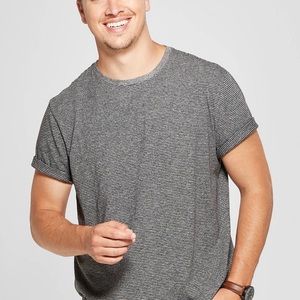 Goodfellow & co Pinstripe Crew Neck Size Small